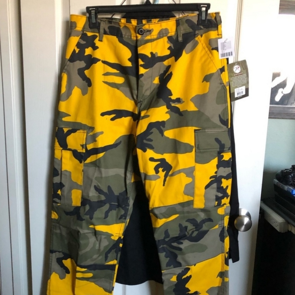 Yellow cameo joggers